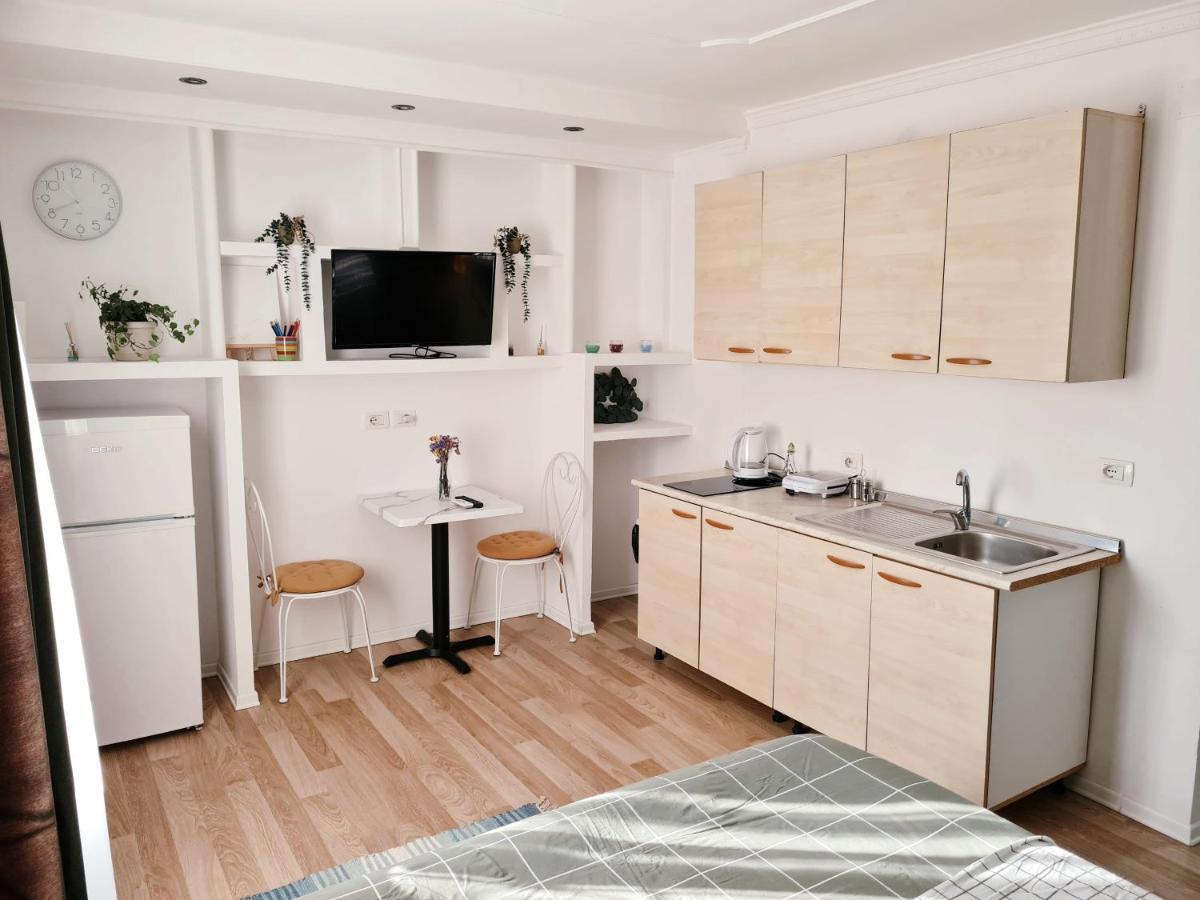 Casa 21 - The Cutest In Tirana! * Tirana